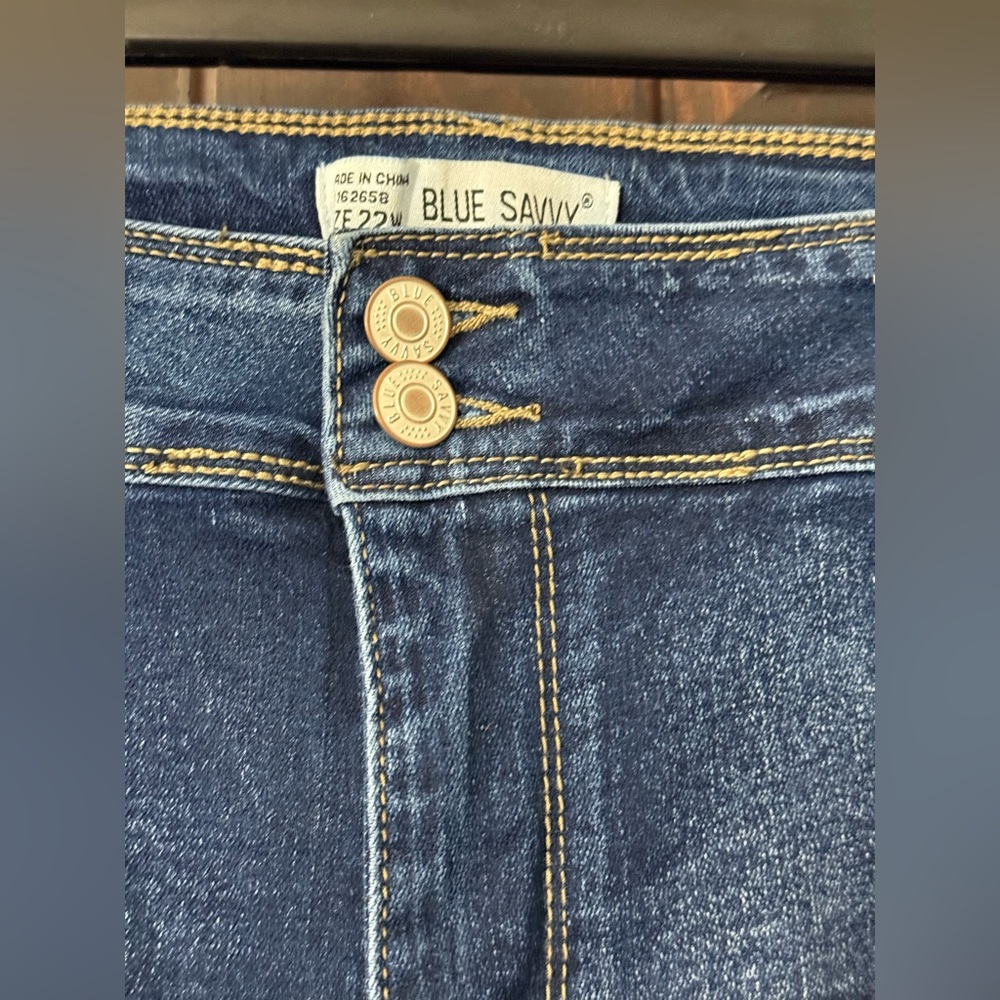 Blue Savy Floral Embroidered Bootcut High Rise Jeans-BOHO Size:22W - Picture 4 of 7
